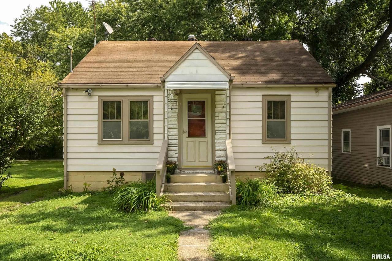 707 N James St., Carbondale, IL 62901