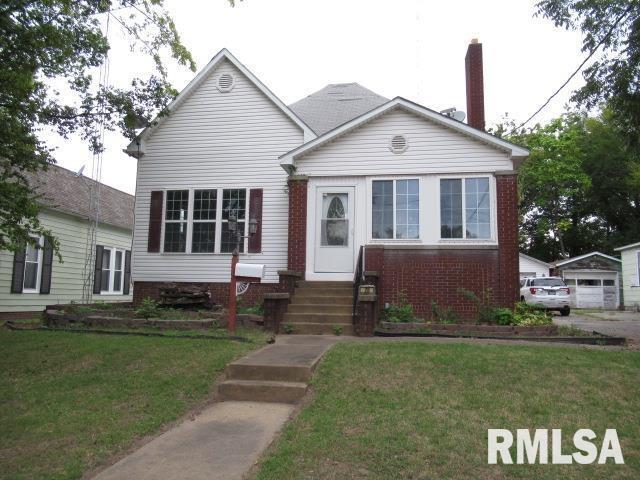 28 W South St., Harrisburg, IL 62946