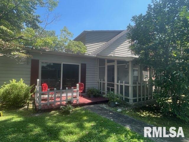 105 Martin St., Benton, IL 62812