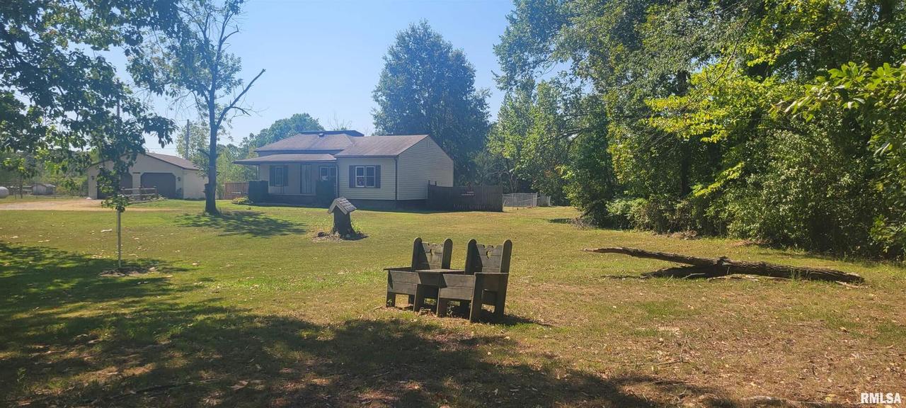 4707 E Illinois Highway 15 Hwy., Woodlawn, IL 62898