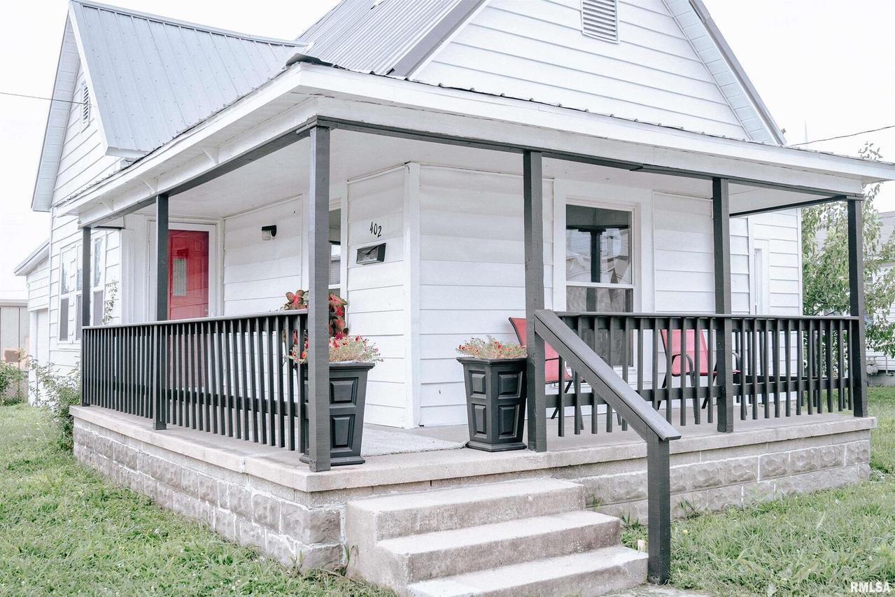402 W College St., Marion, IL 62959