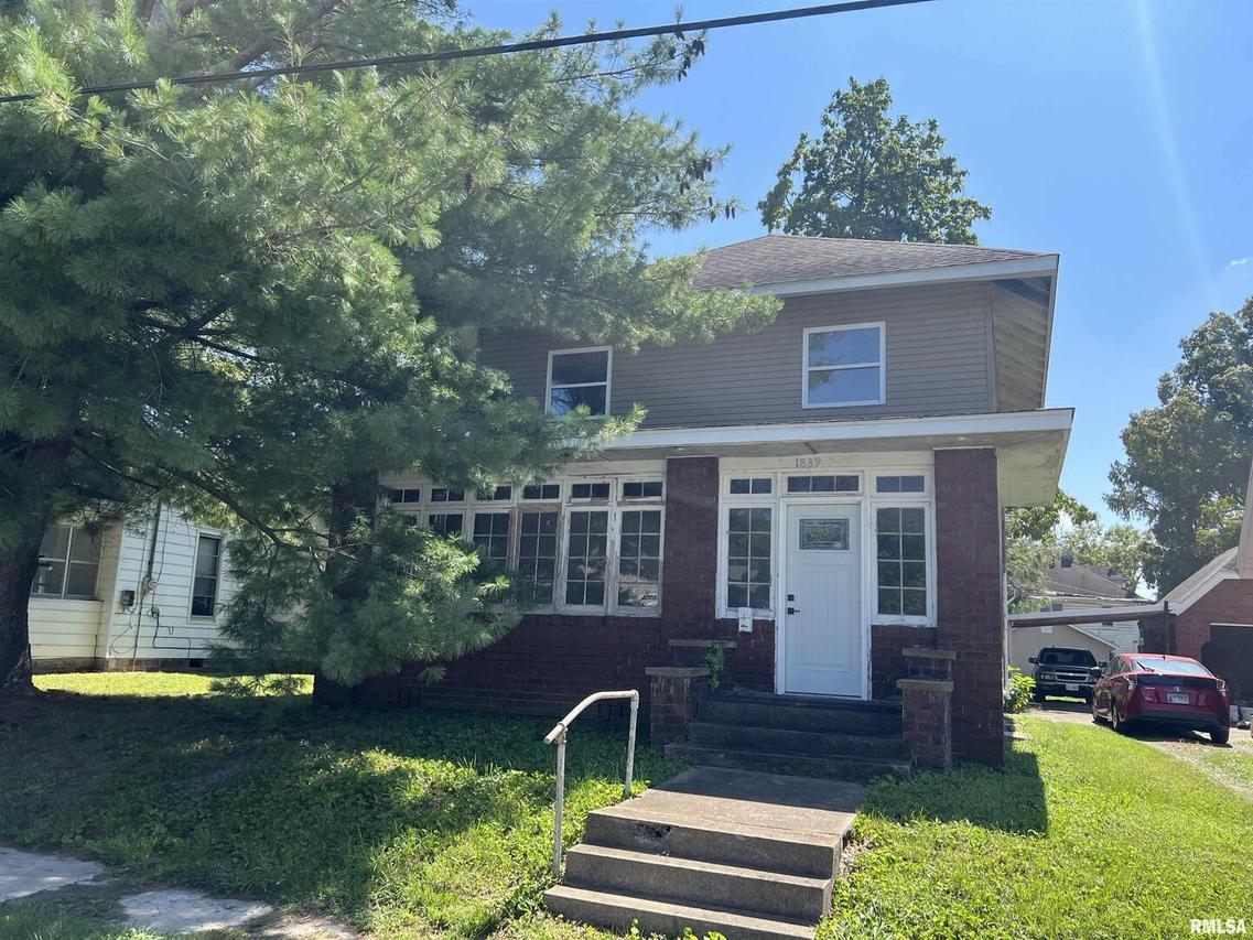1839 Spruce St., Murphysboro, IL 62966