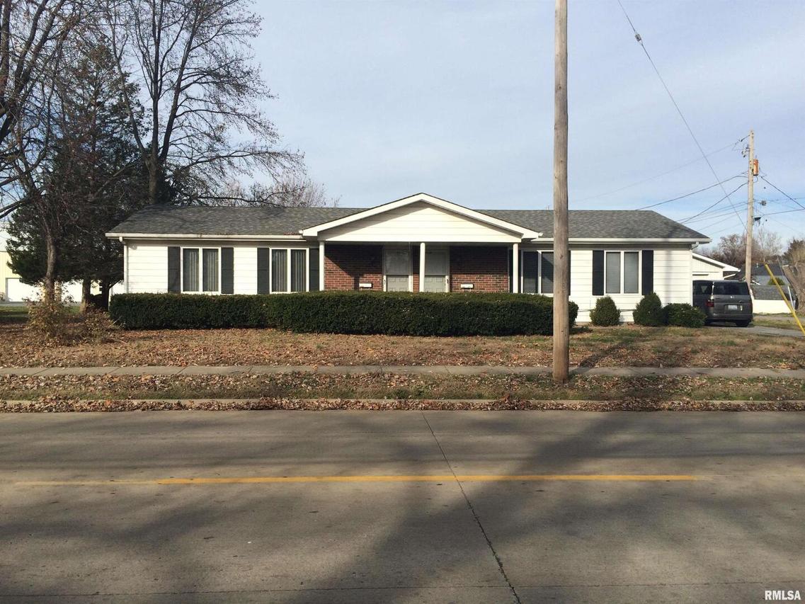 1006 W Boulevard St., Marion, IL 62959