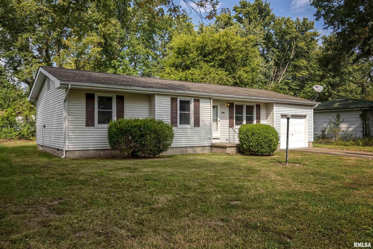 1366 Sebring Way, Carbondale, IL 62901