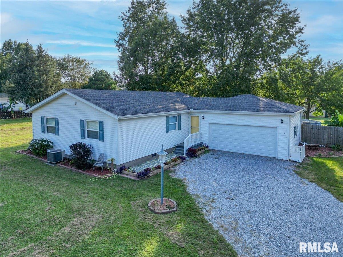 11735 Elizabeth Dr., Marion, IL 62959