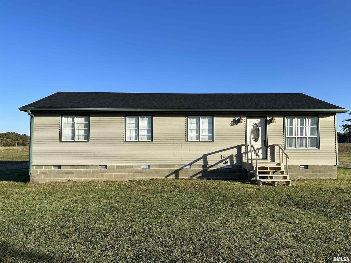 665 Kaid Rd., Eldorado, IL 62930