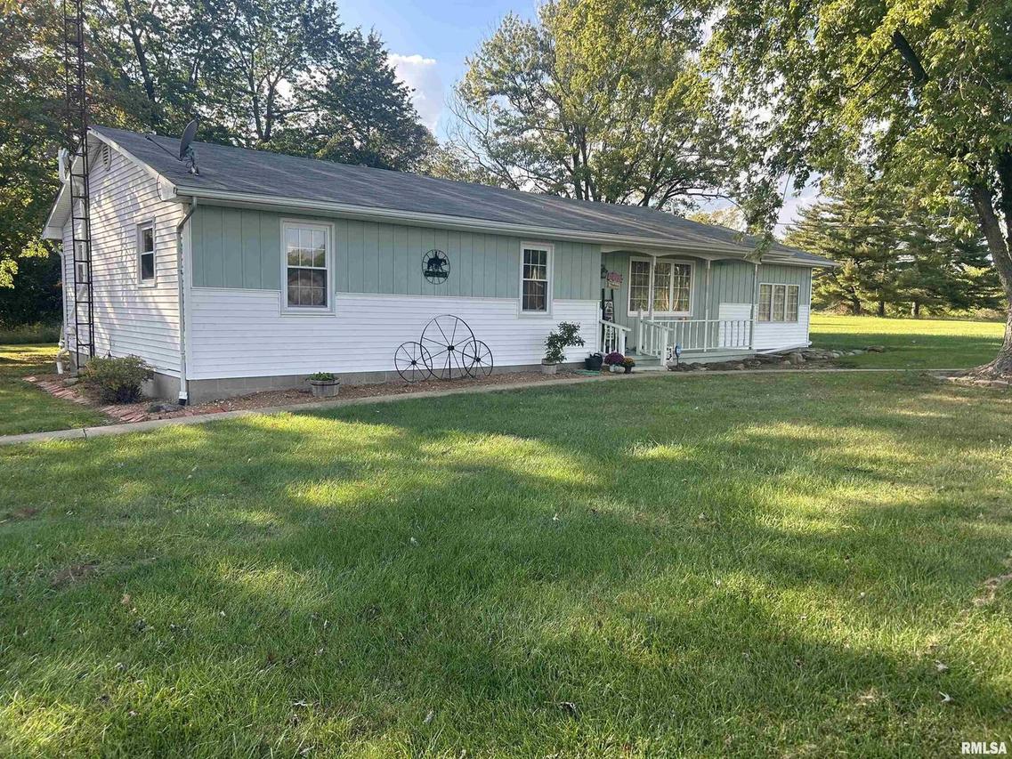 607 Meador Rd., Iuka, IL 62849