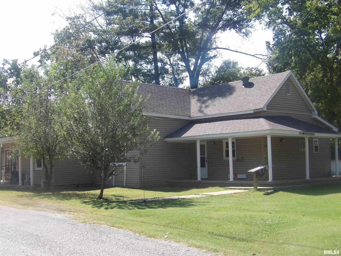 404 W Webster St., Benton, IL 62812