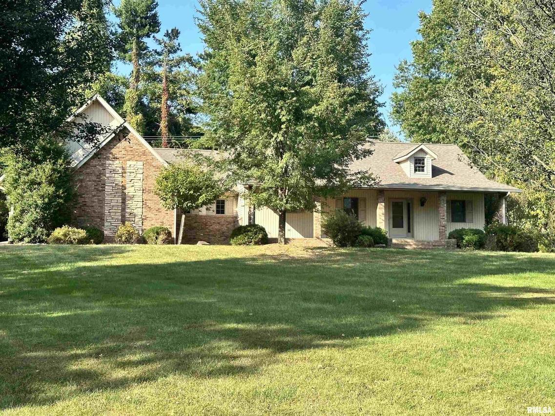 1 Deerfield Ln., Anna, IL 62906