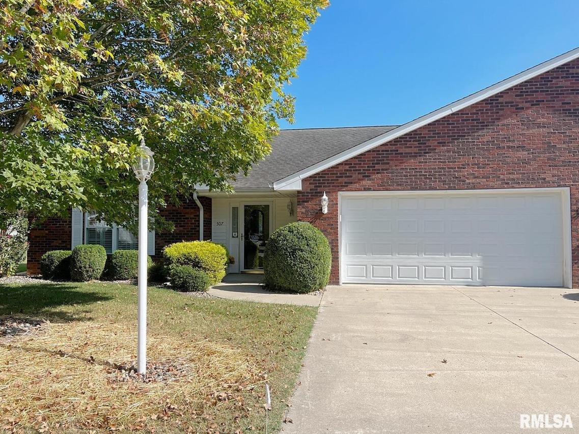 507 Lexington Ct., Carbondale, IL 62901