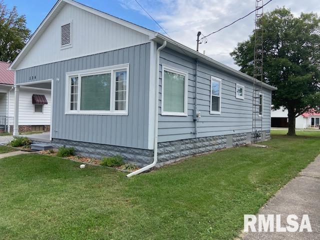 526 E Smith St., Benton, IL 62812