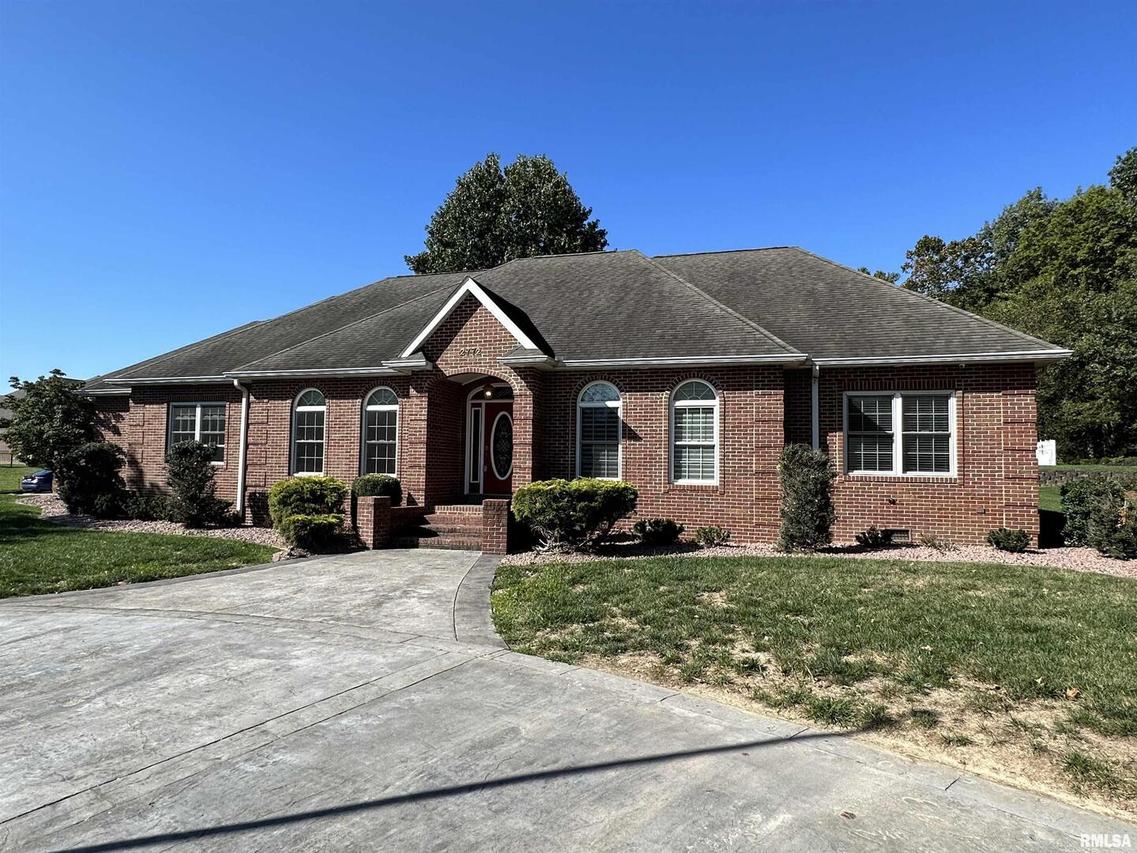 2772 Kokopelli Dr., Marion, IL 62959