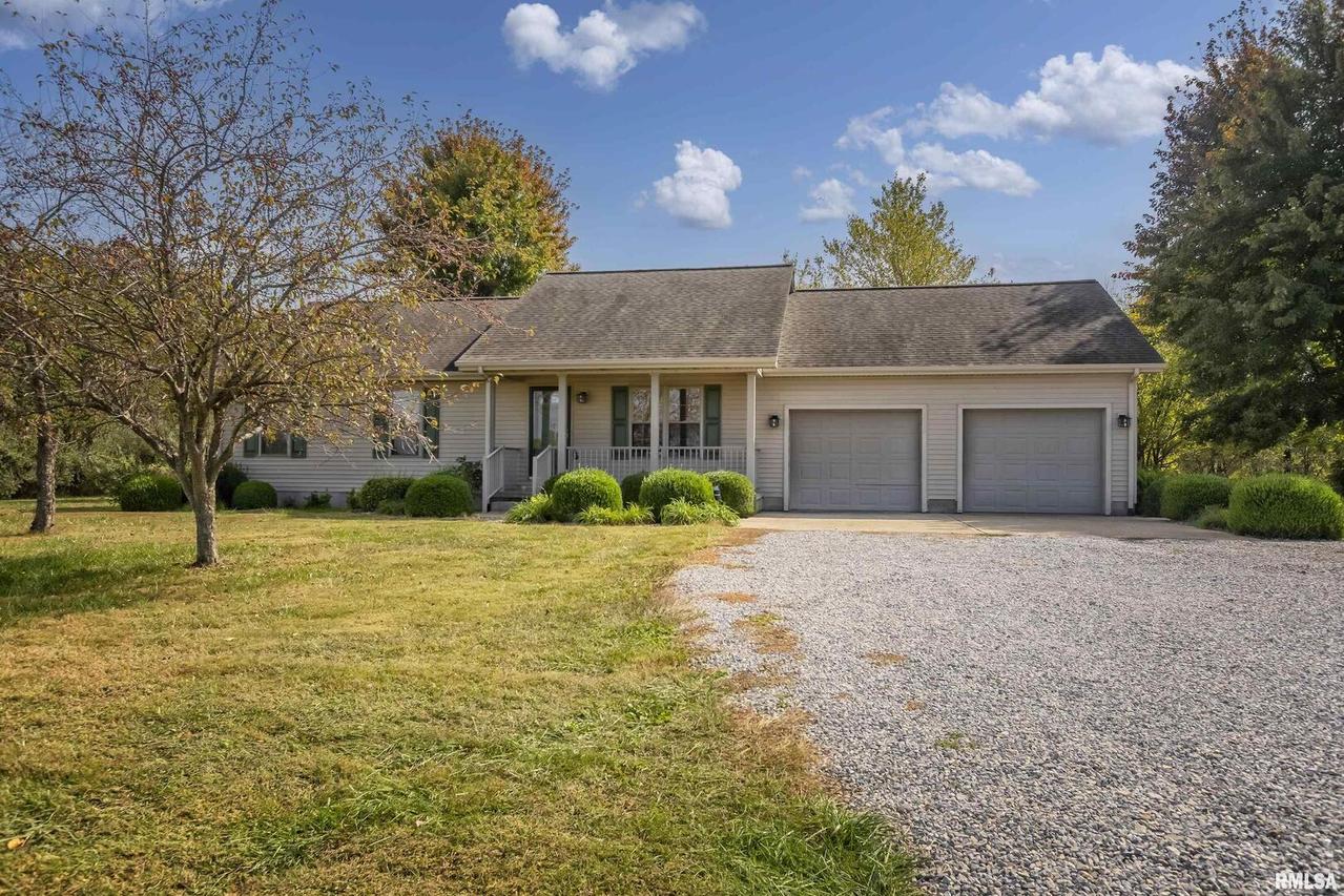 3280 Harco Rd., Harrisburg, IL