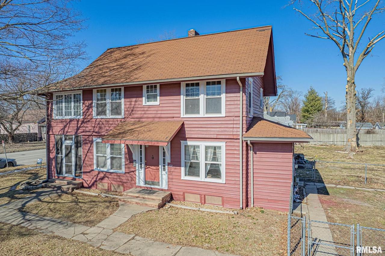 637 S Elm St., Centralia, IL 62801