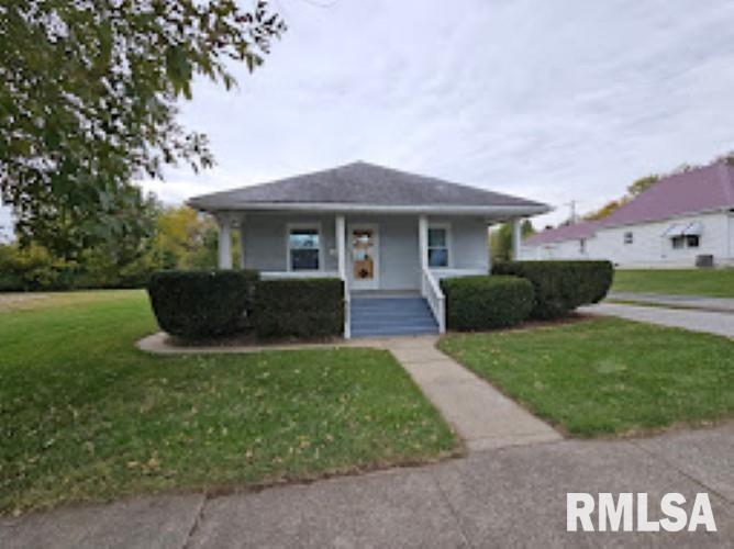 209 N Shelby Ave., Salem, IL 62881