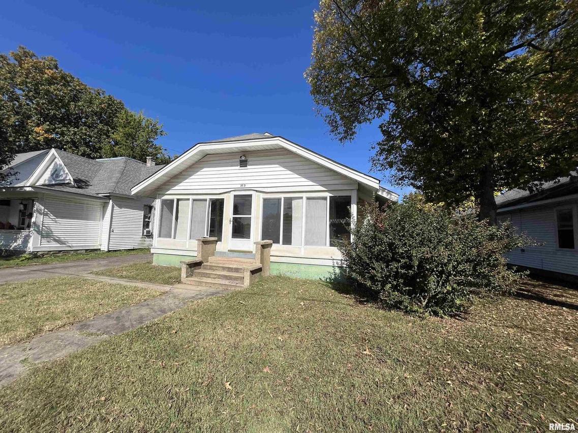 305 E 2nd St., Brookport, IL 62910