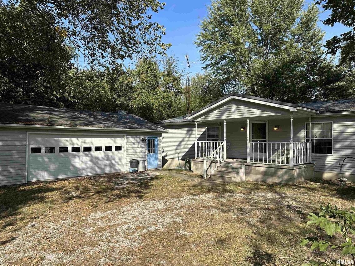 29130 Sycamore Rd., Centralia, IL 62801