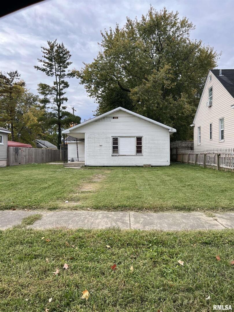 1003 E Noleman St., Centralia, IL 62801