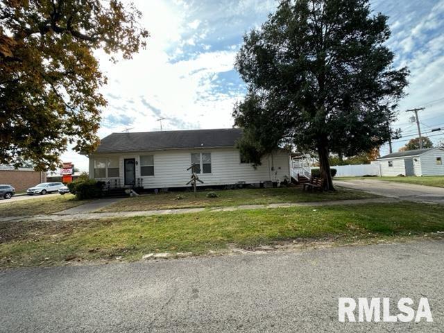 701 S 14th St., Herrin, IL 62948