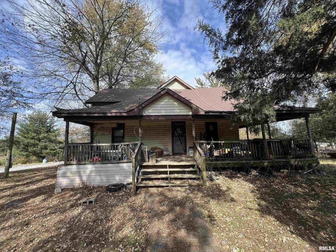 180 Chestnut St., Alto Pass, IL 62905