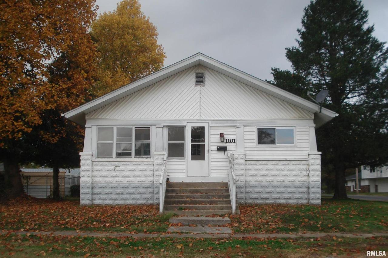 1101 S 12th St., Herrin, IL 62948