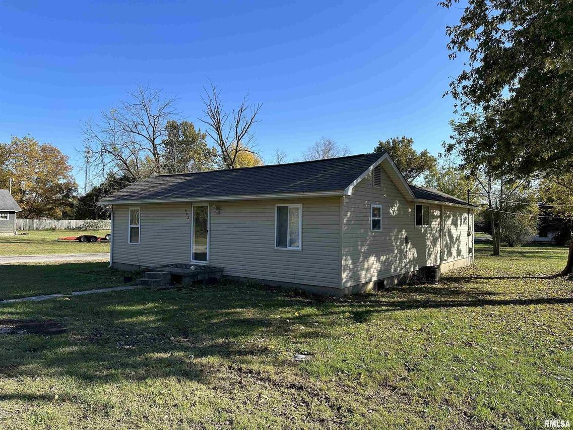 502 W 9th St., West Frankfort, IL 62896