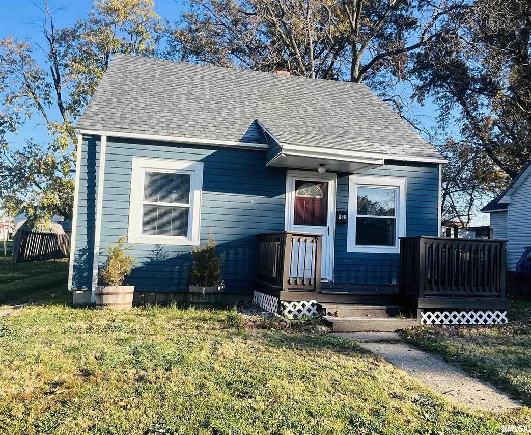 512 E Bennett St., Salem, IL 62881