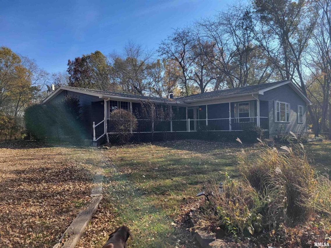 10160 N Spring Garden Ln., Mt Vernon, IL 62864