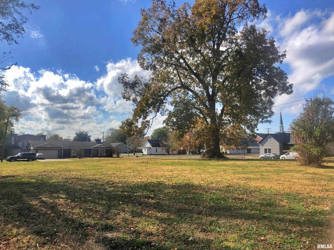 606 Catherine St., Metropolis, IL 62960