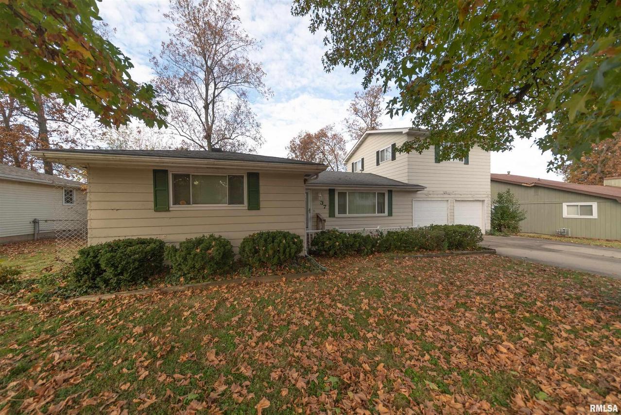 37 W Crownview, Mt Vernon, IL 62864