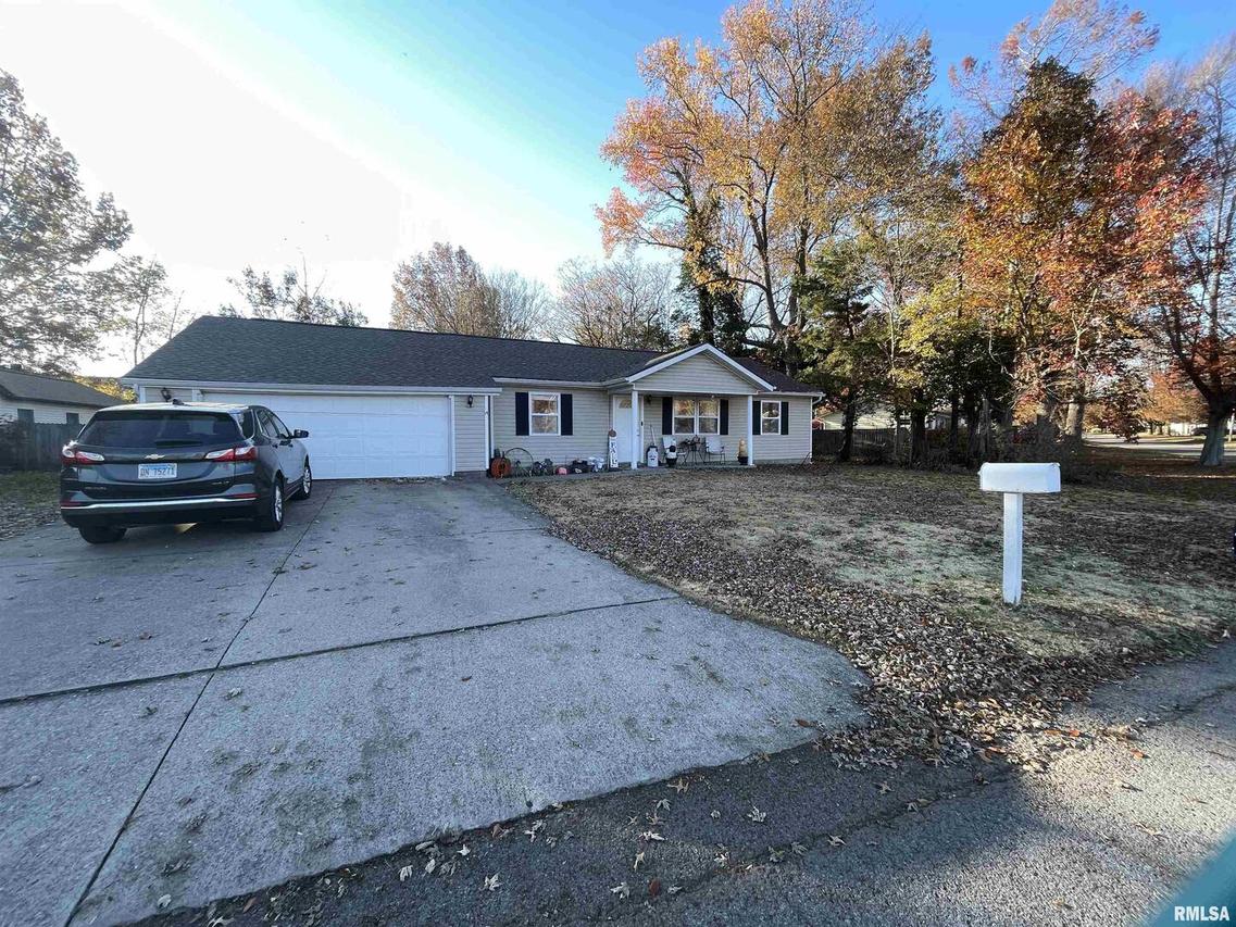 1300 Laura Ln., Marion, IL 62959