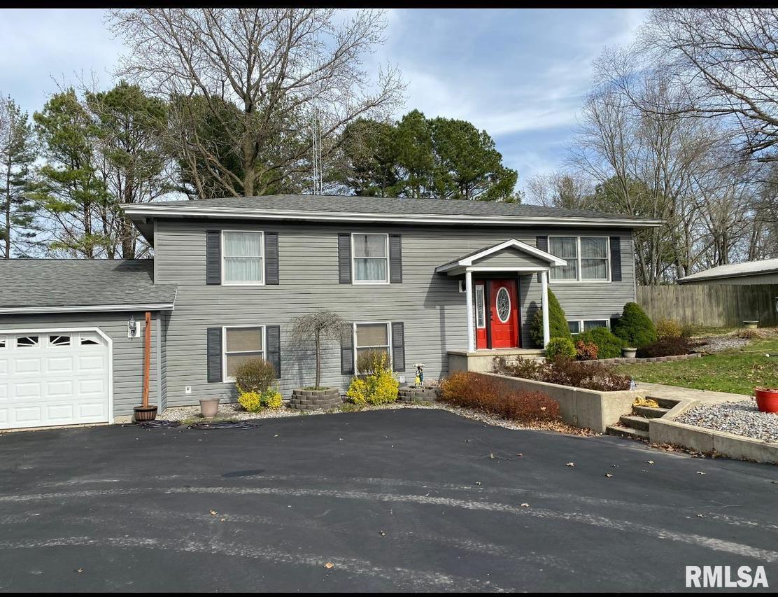 10458 N Puckett Ln., Mt Vernon, IL 62864