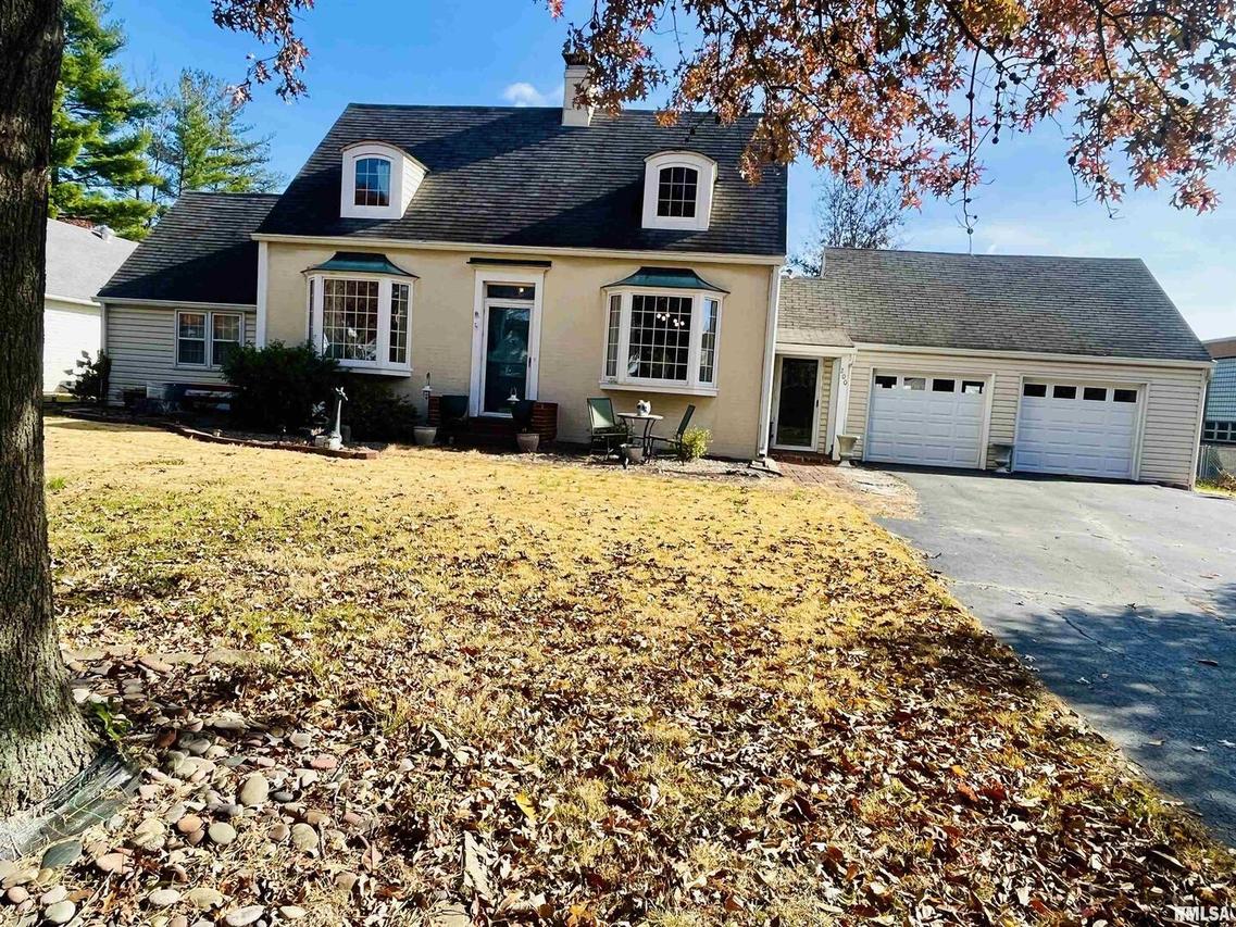 200 N Ohio St., Salem, IL 62881