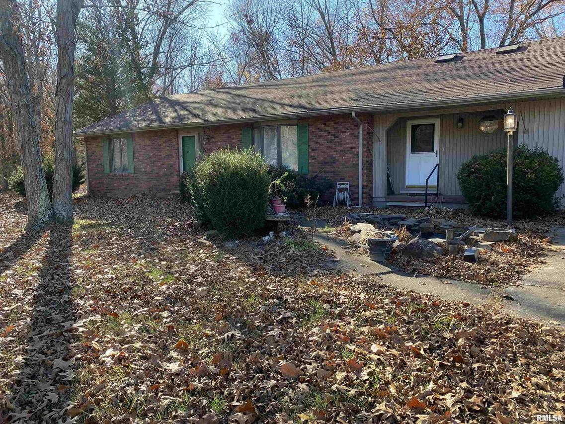 15577 Dwina Rd., Marion, IL 62959