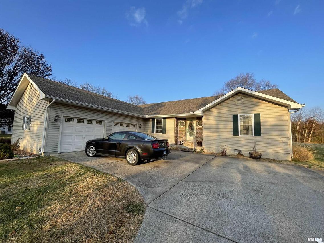 619 N Saluki Dr., Marion, IL 62959