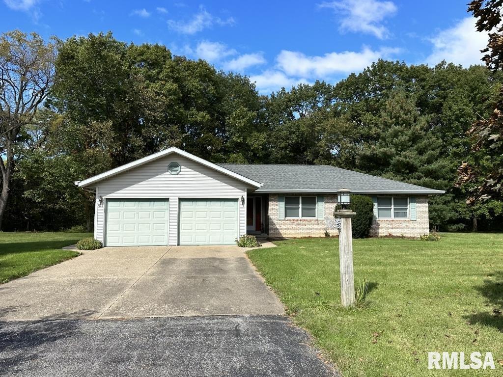 11223 N Evans Mill Rd., Princeville, IL 61559