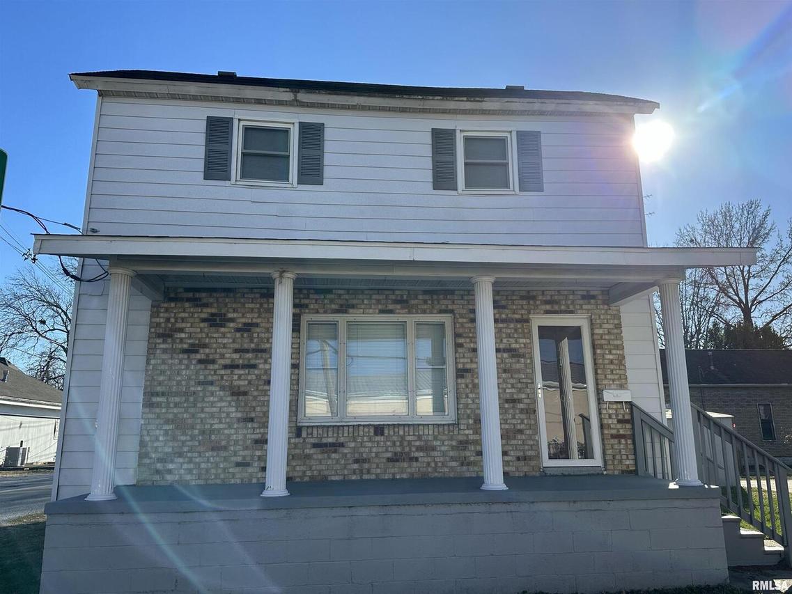 203 E Poplar St., Duquoin, IL 62832