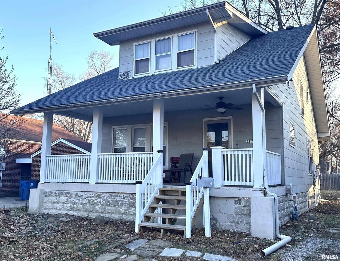 527 E 4th St., Centralia, IL 62801
