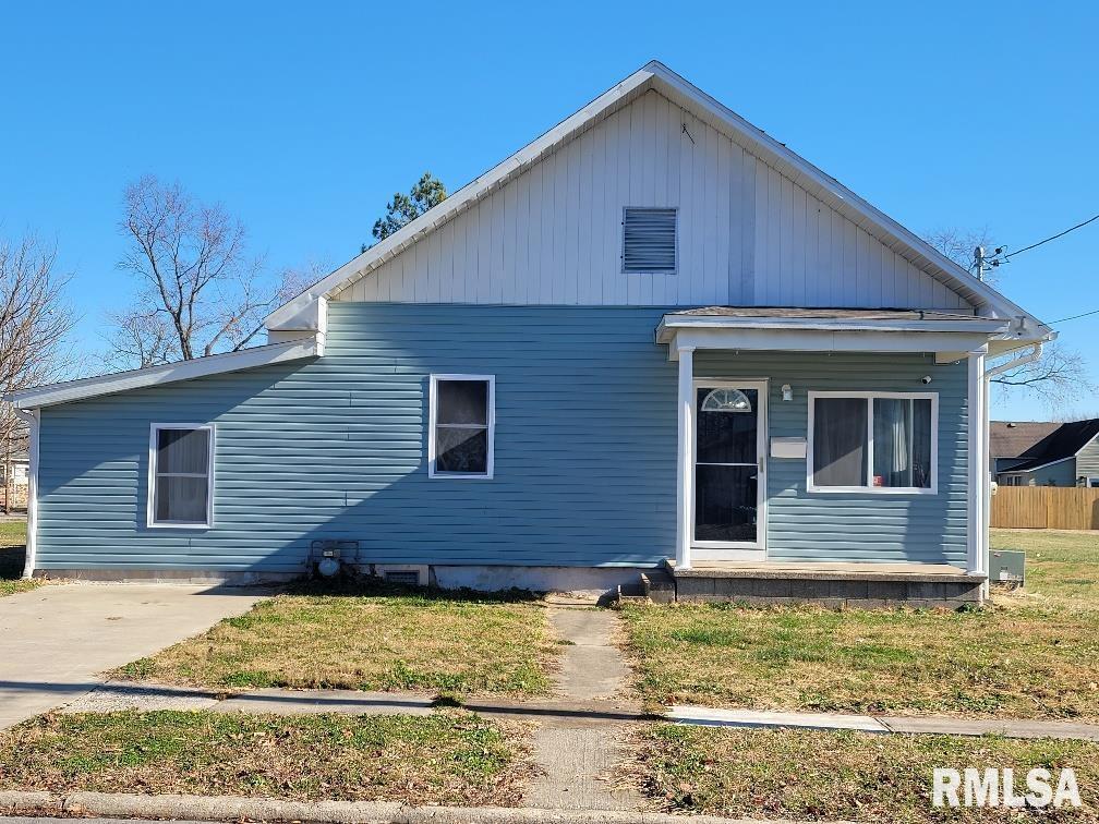 1311 Jefferson Ave., Johnston City, IL 62951