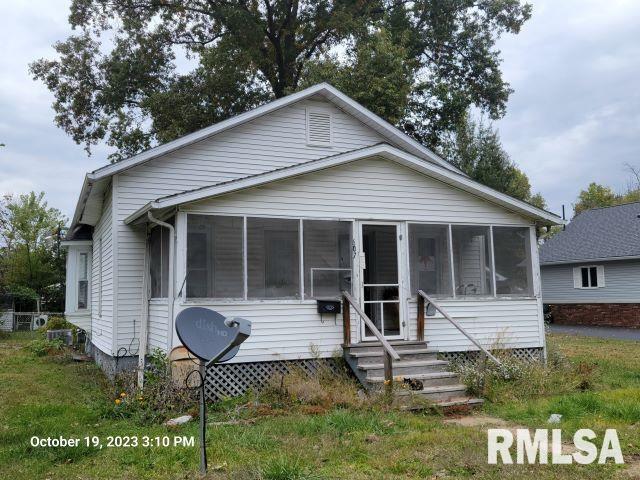 607 W Jones St., West Frankfort, IL 62896