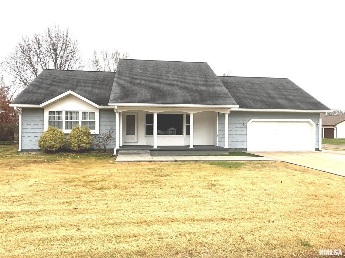 519 Cottonwood Dr., Salem, IL 62881