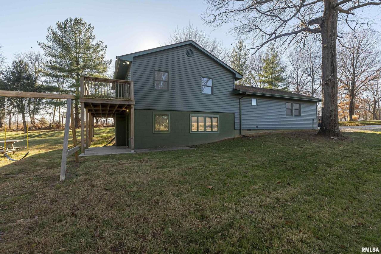 7636 Labrador Ln., Carbondale, IL 62902