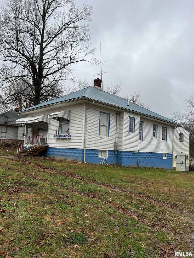 403 N Line St., Creal Springs, IL 62922