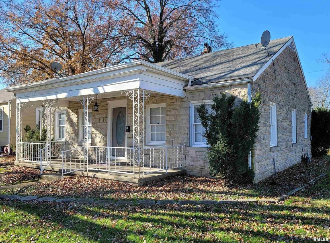 441 N Ohio Ave., Salem, IL 62881