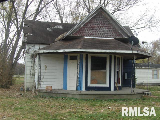 119 Railroad St., Carrier Mills, IL 62917