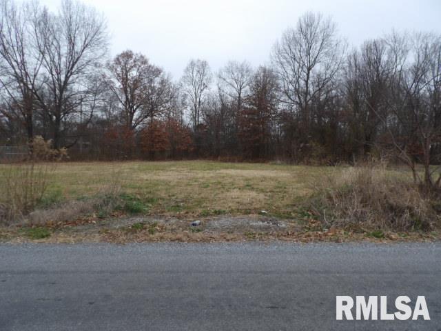 107 E Harrison St., Carrier Mills, IL 62917