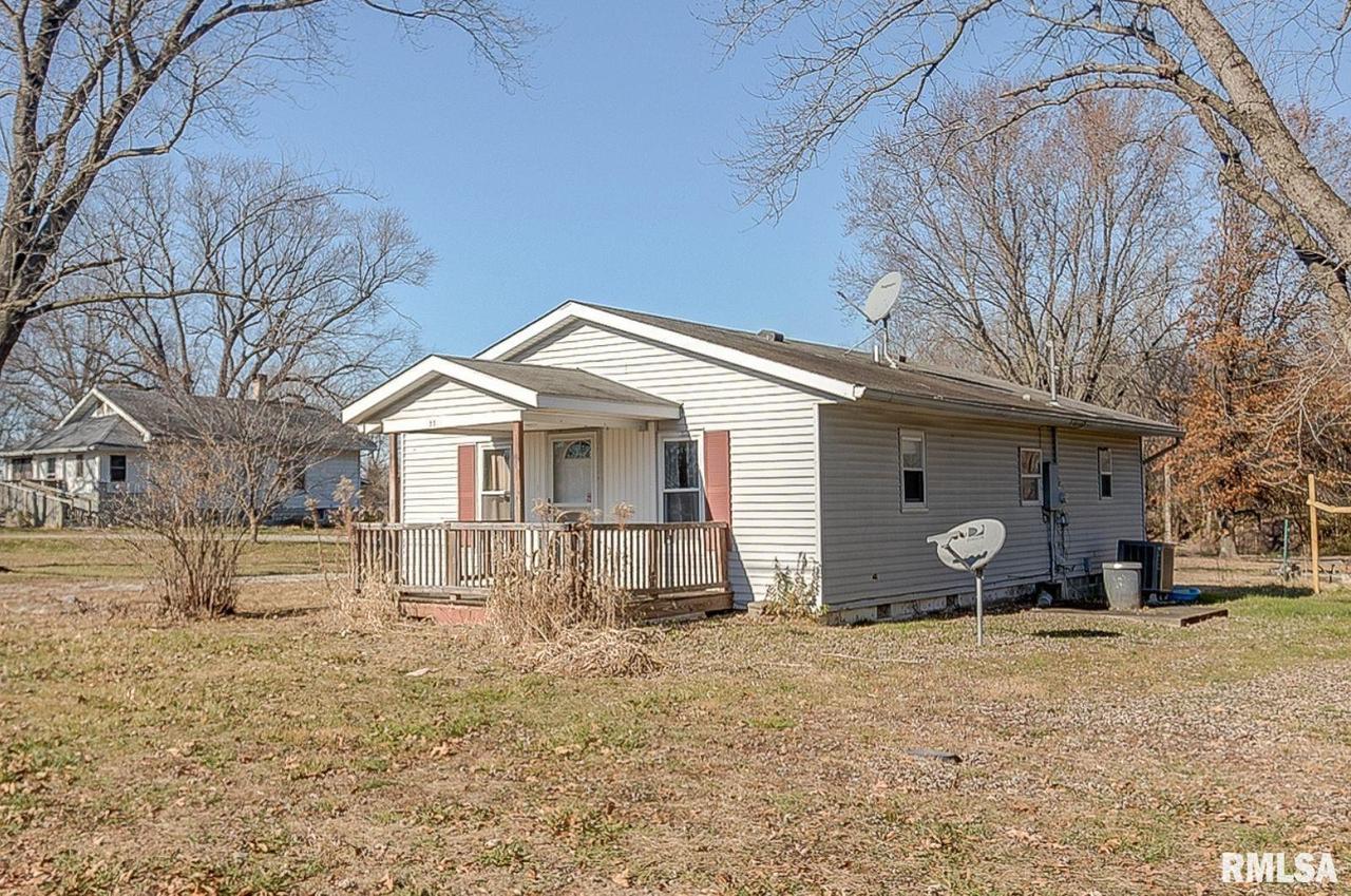 6441 State Route 152 Hwy., Duquoin, IL 62832