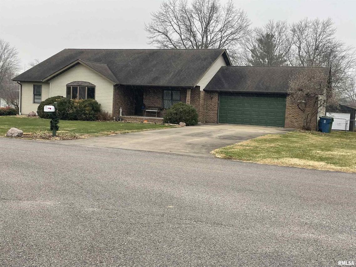 1007 Applewood Ln., Anna, IL 62906