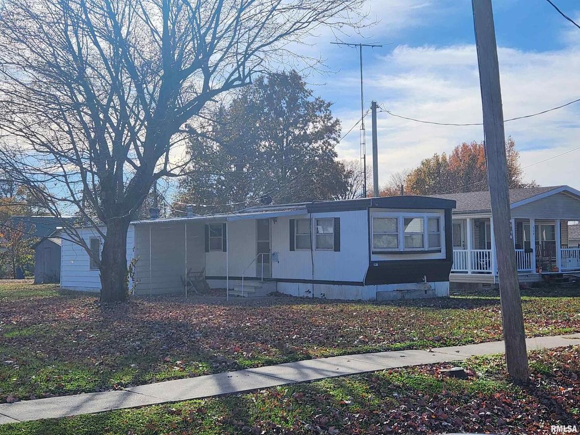 310 E Chester St., Pinckneyville, IL 62274