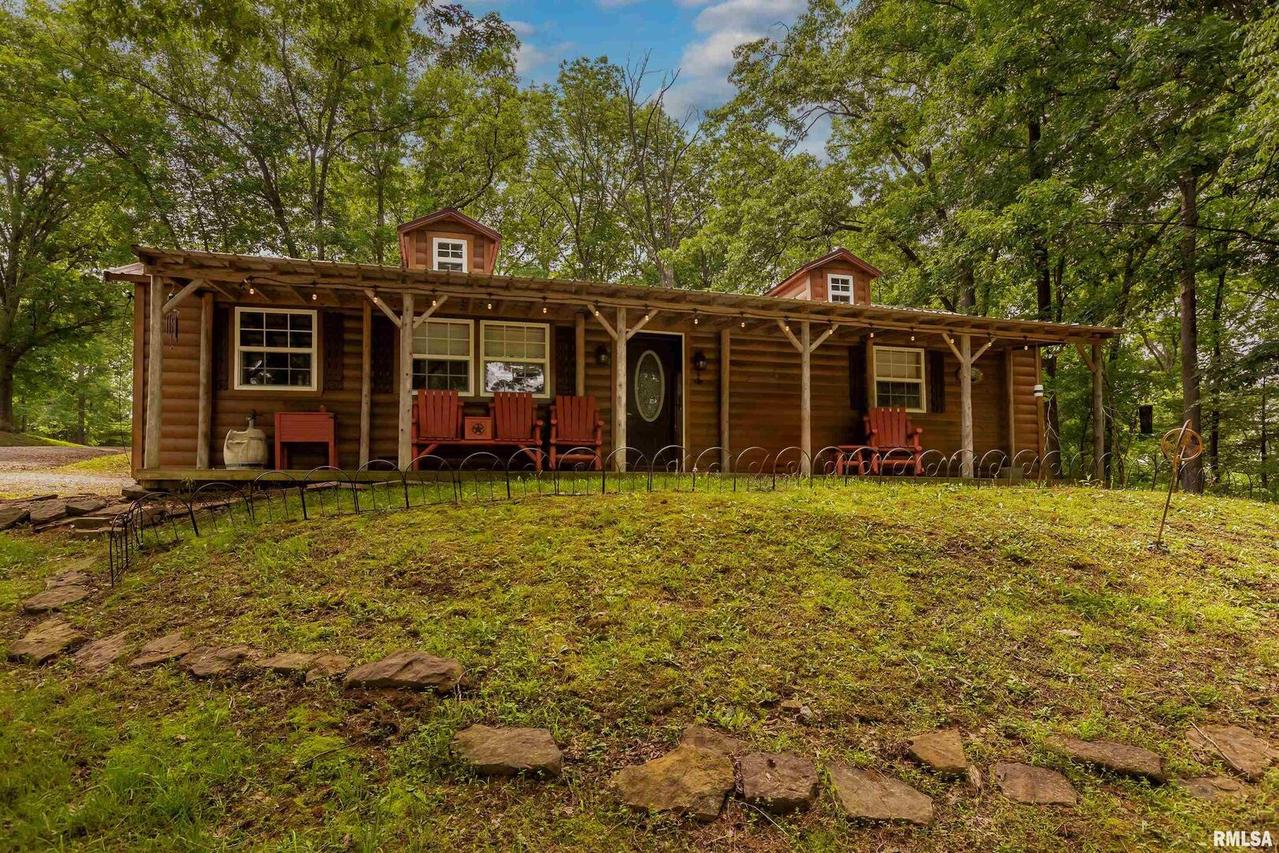 50 Gwen Dr., Goreville, IL 62939